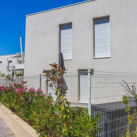 Apartamento Eleganza By Interhome Le Lavandou